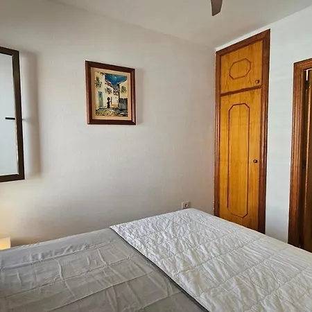 Callao Sun & Pool Apartment *